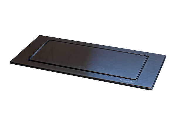 Reverse - PVD Gun Metal, Regleta de enchufes de encastre