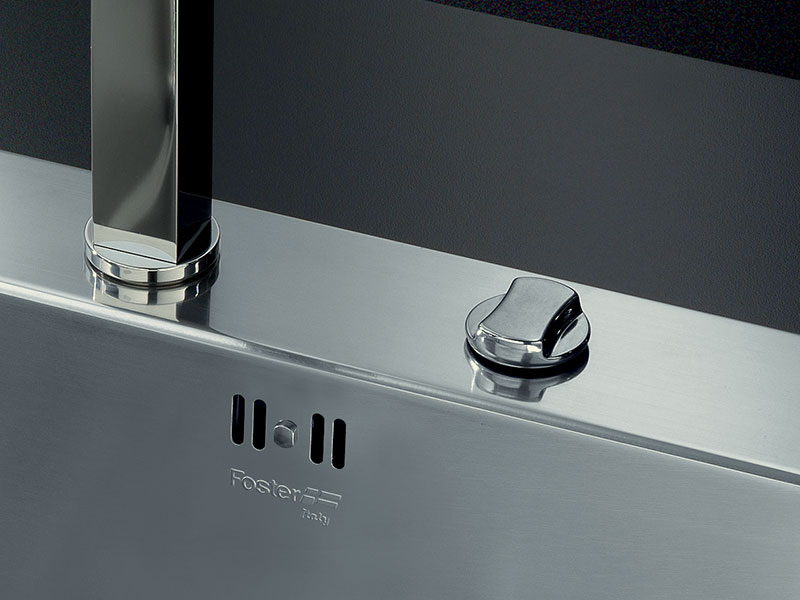Sinks made in Italy, Mixer tap holes