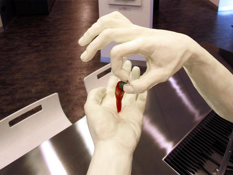 QUÉDENSE DE MÁRMOL, MÁS AÚN, DE MANTEQUILLA, foster para la conservación de la escultura