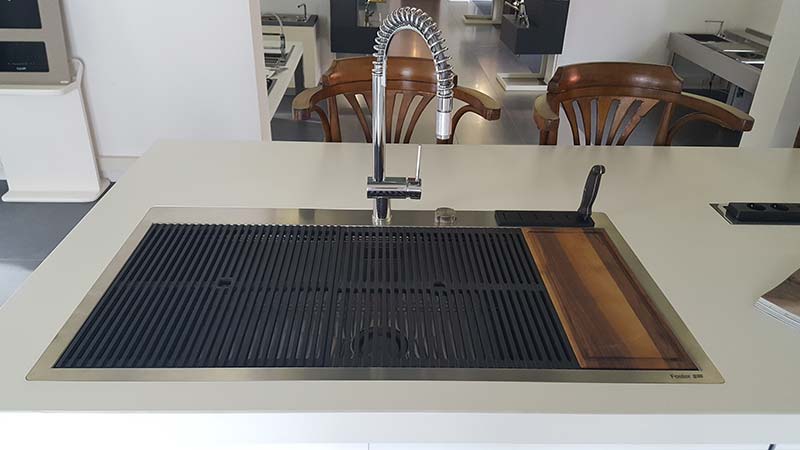 Diventa centro assistenza Foster, entra nella rete assistenza di foster