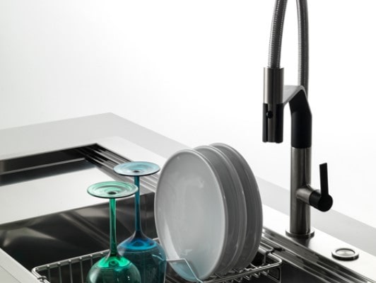 Milanello Workstation: chameleonic design, lavello, lavandino e miscelatore foster milanello