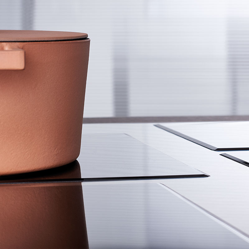 Vetroceramica e acciaio