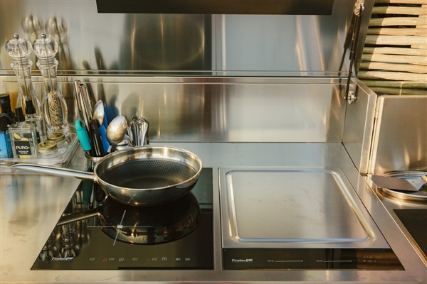 Foster et Zero Barriere présentent la luxueuse collection d'extérieur de Foster