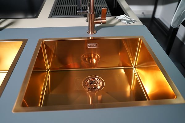 Vasca Brandy satinata con miscelatore Copper satinato