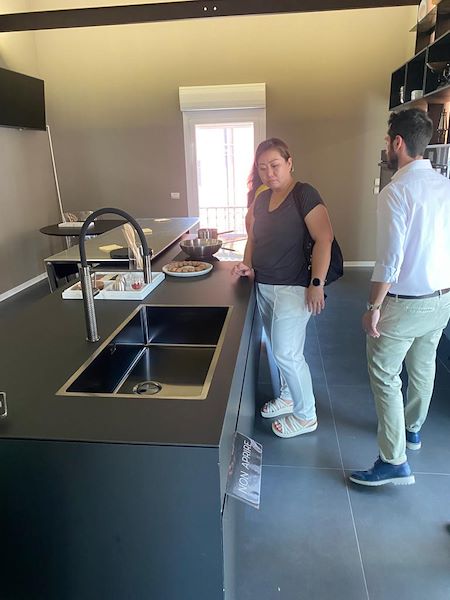 L'Indonesia visita Foster