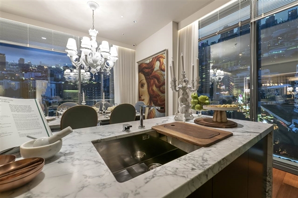 Da Brescello a Thong Lo