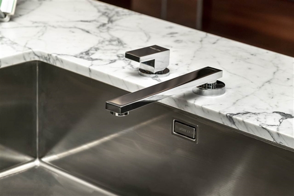 De Brescello à Thong Lo