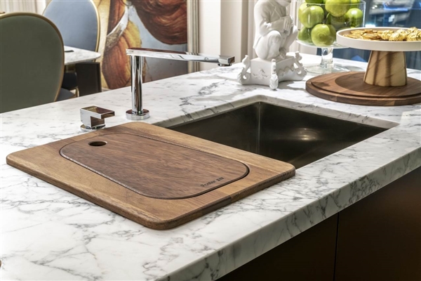 Da Brescello a Thong Lo