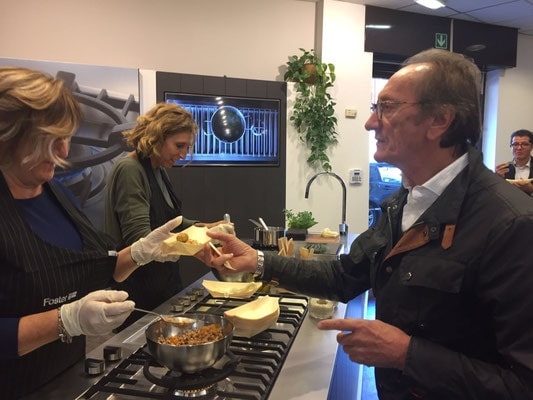 COCINANDO CON FOSTER ...